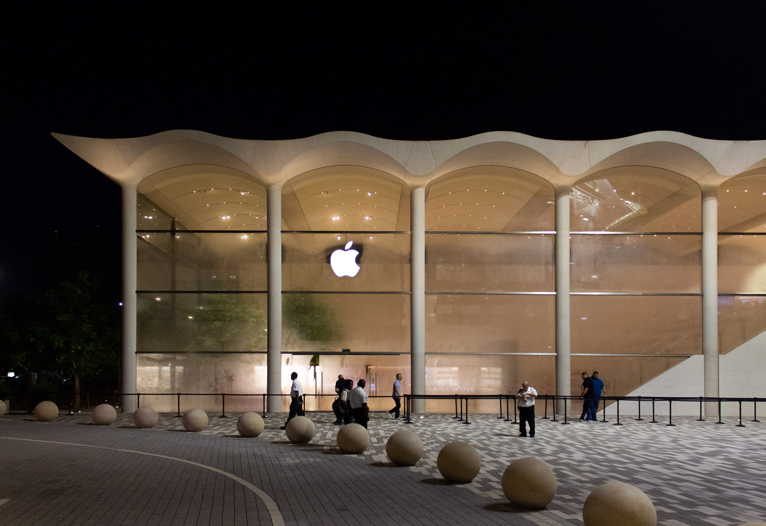 佛罗里达州 Apple Aventura 经翻新后将于本周六重新营业 佛罗里达州 Apple Aventura 经翻新后将于本周六重新营业